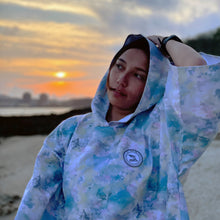 โหลดรูปภาพลงในเครื่องมือใช้ดูของ Gallery Beach Poncho