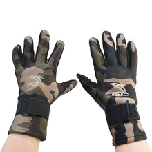 Load image into Gallery viewer, 2mm Green Camo Gloves