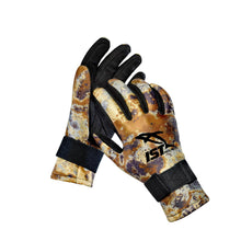 Load image into Gallery viewer, 2mm Camoflauge Gloves