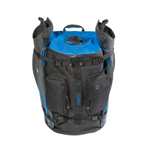 โหลดรูปภาพลงในเครื่องมือใช้ดูของ Gallery Akona Globetrotter Backpack - Blue