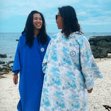 Load image into Gallery viewer, Beach Poncho - Blue